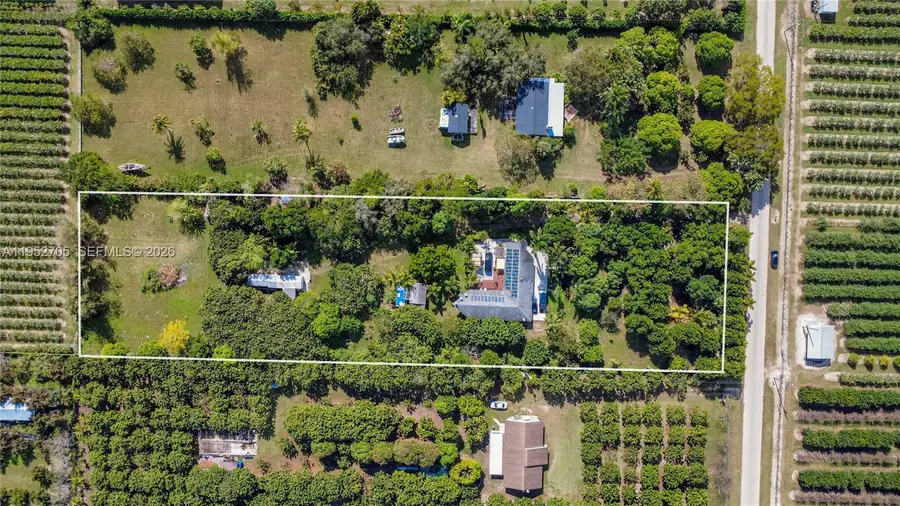 37225 SW 214th Ave, Homestead, FL 33034 - Image #2