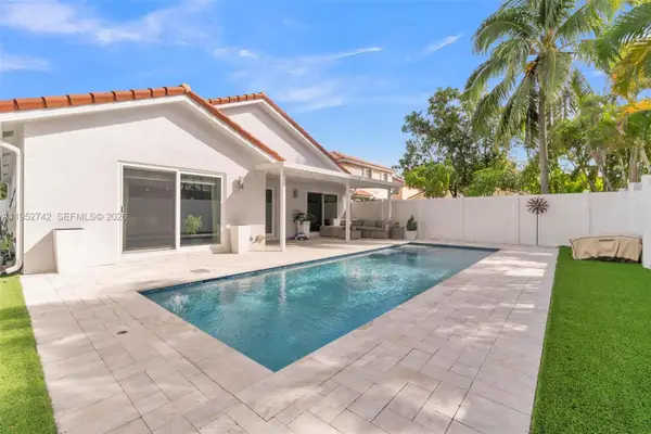 7950 NW 29th St, Margate, FL 33063