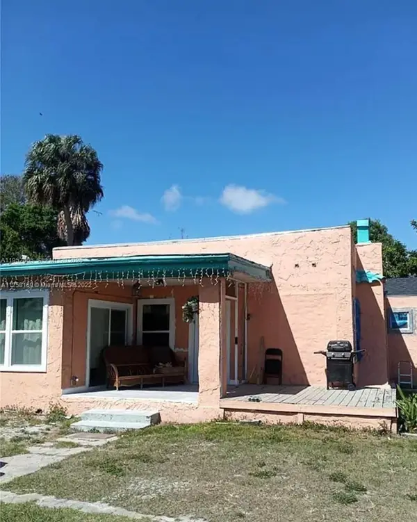 2405 Sunrise Blvd, Fort Pierce, FL 34982