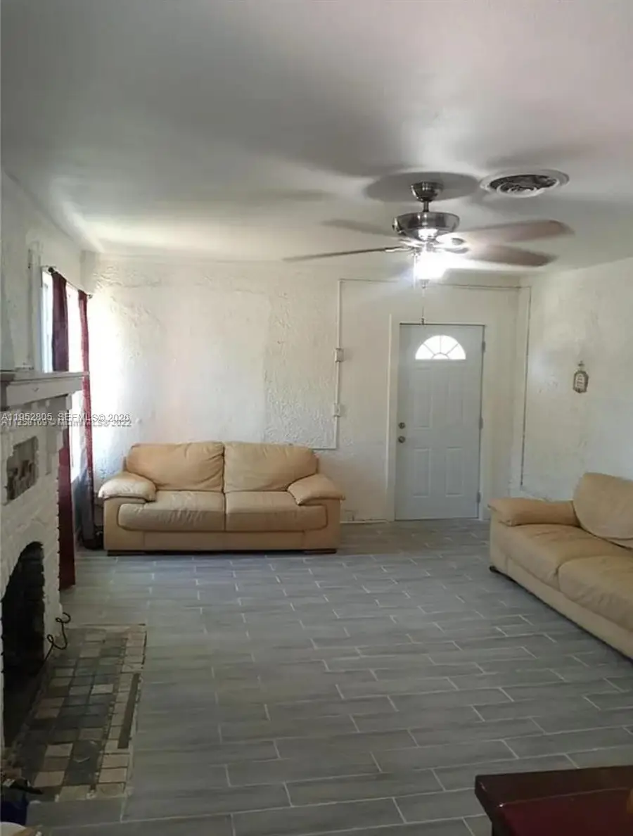 2405 Sunrise Blvd, Fort Pierce, FL 34982 - #3