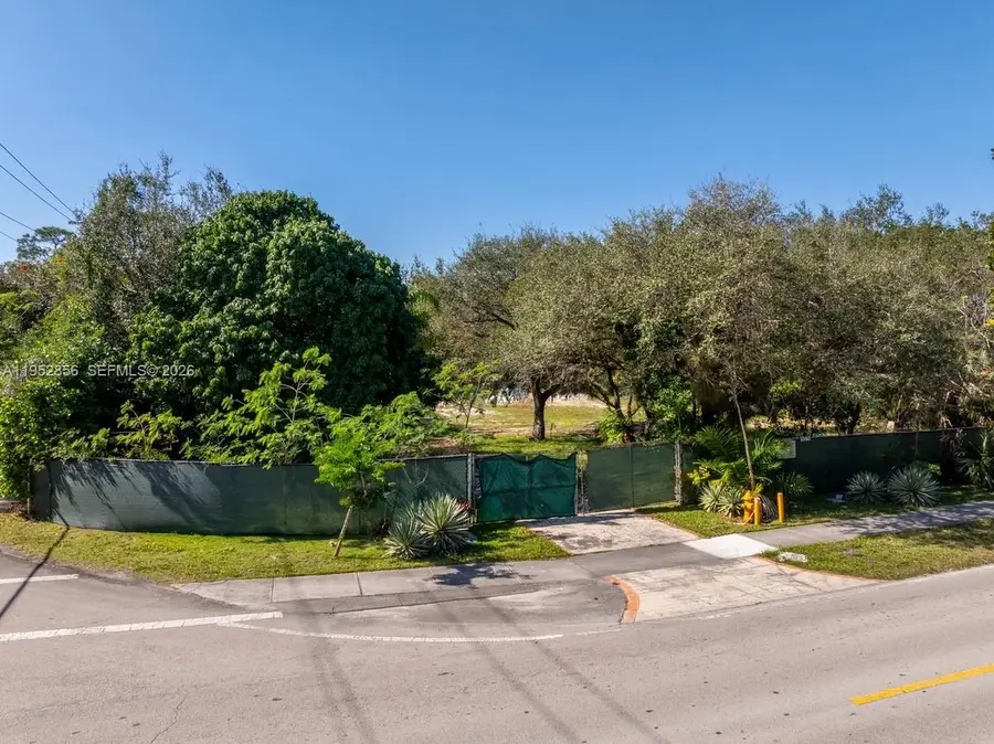 9790 SW 67th Ave, Pinecrest, FL 33156 - Image #2