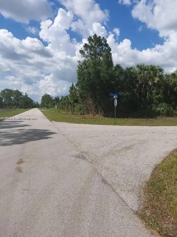 1233 E Cresent, Lehigh Acres, FL 33974 - Image #1