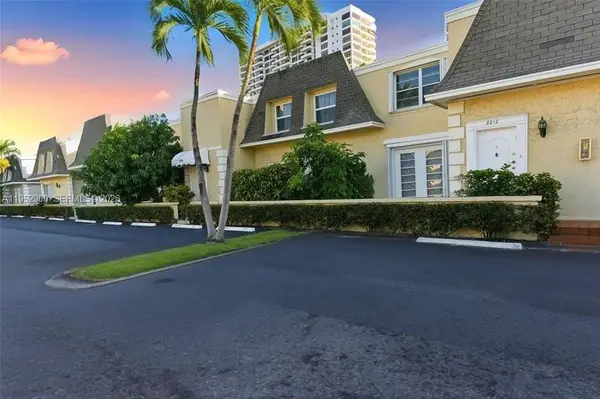 2217 NE 7th St #21, Hallandale Beach, FL 33009