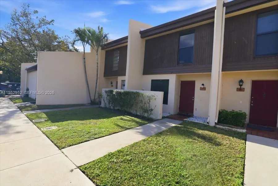 1270 NW 99th Ave #60, Pembroke Pines, FL 33024 - Image #3