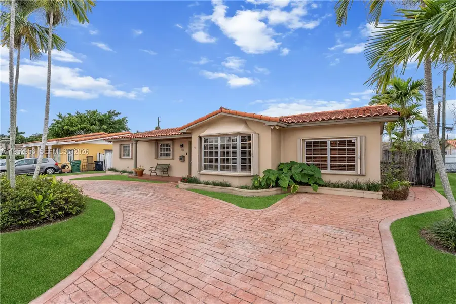 2232 SW 98th Pl, Miami, FL 33165 - Image #3