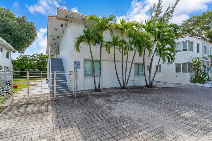 560 NE 63rd St, Miami, FL 33138 - Image #2