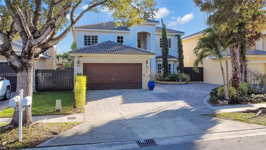 9008 SW 211th Ln, Cutler Bay, FL 33189 - Image #2