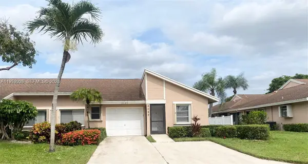 8089 Sweetbriar Way, Boca Raton, FL 33496