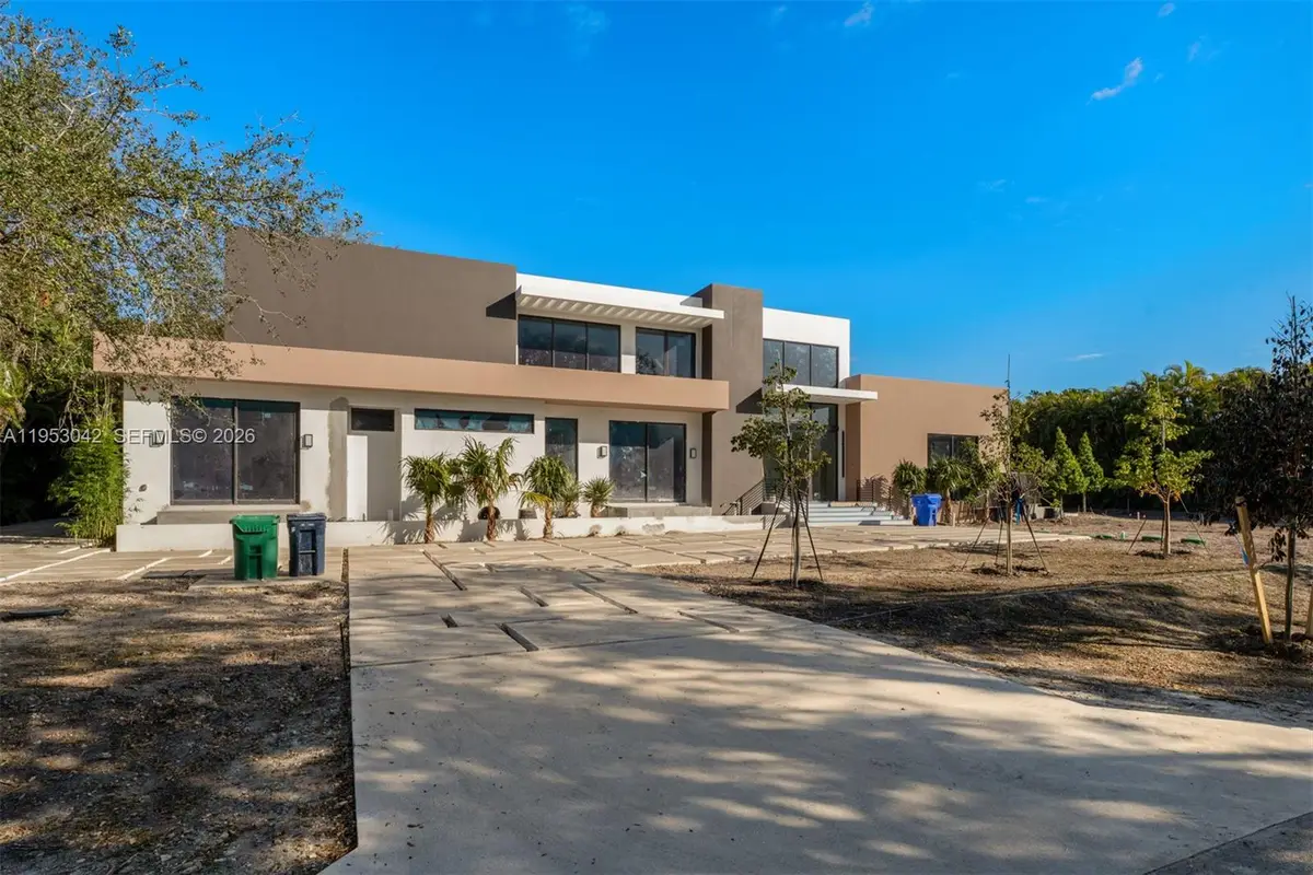 5825 SW 111th Ter, Pinecrest, FL 33156 - Image #1