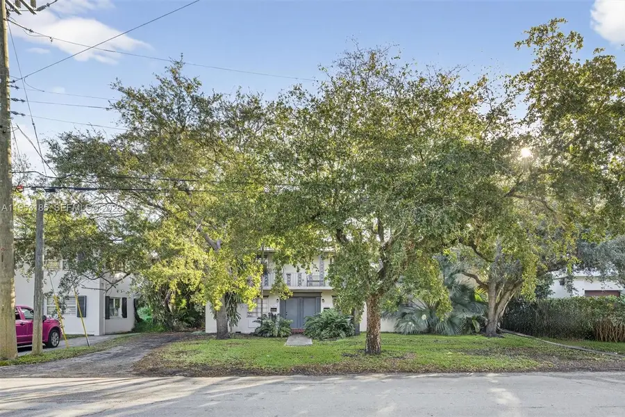 4851 University Dr, Coral Gables, FL 33146 - Image #3