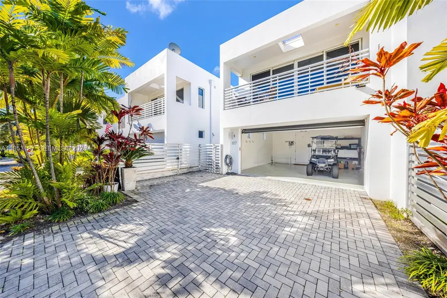 817 NE 17th Way, Fort Lauderdale, FL 33304 - Image #3