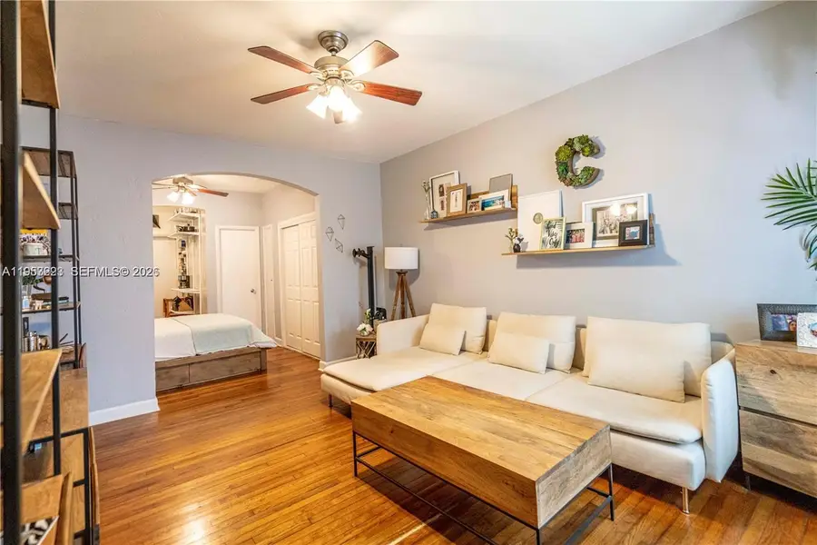 1561 Lenox Ave #6, Miami Beach, FL 33139 - Image #3