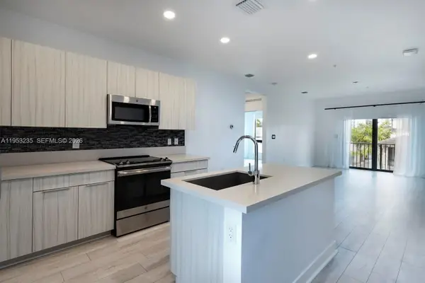 4740 NW 84th Court #38, Doral, FL 33166