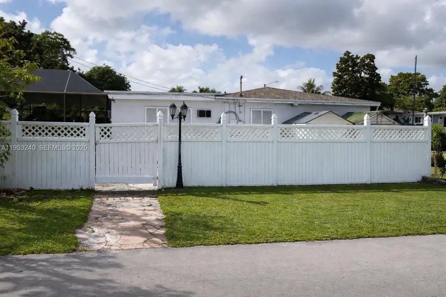 480 NE 109th St, Miami, FL 33161 - #3
