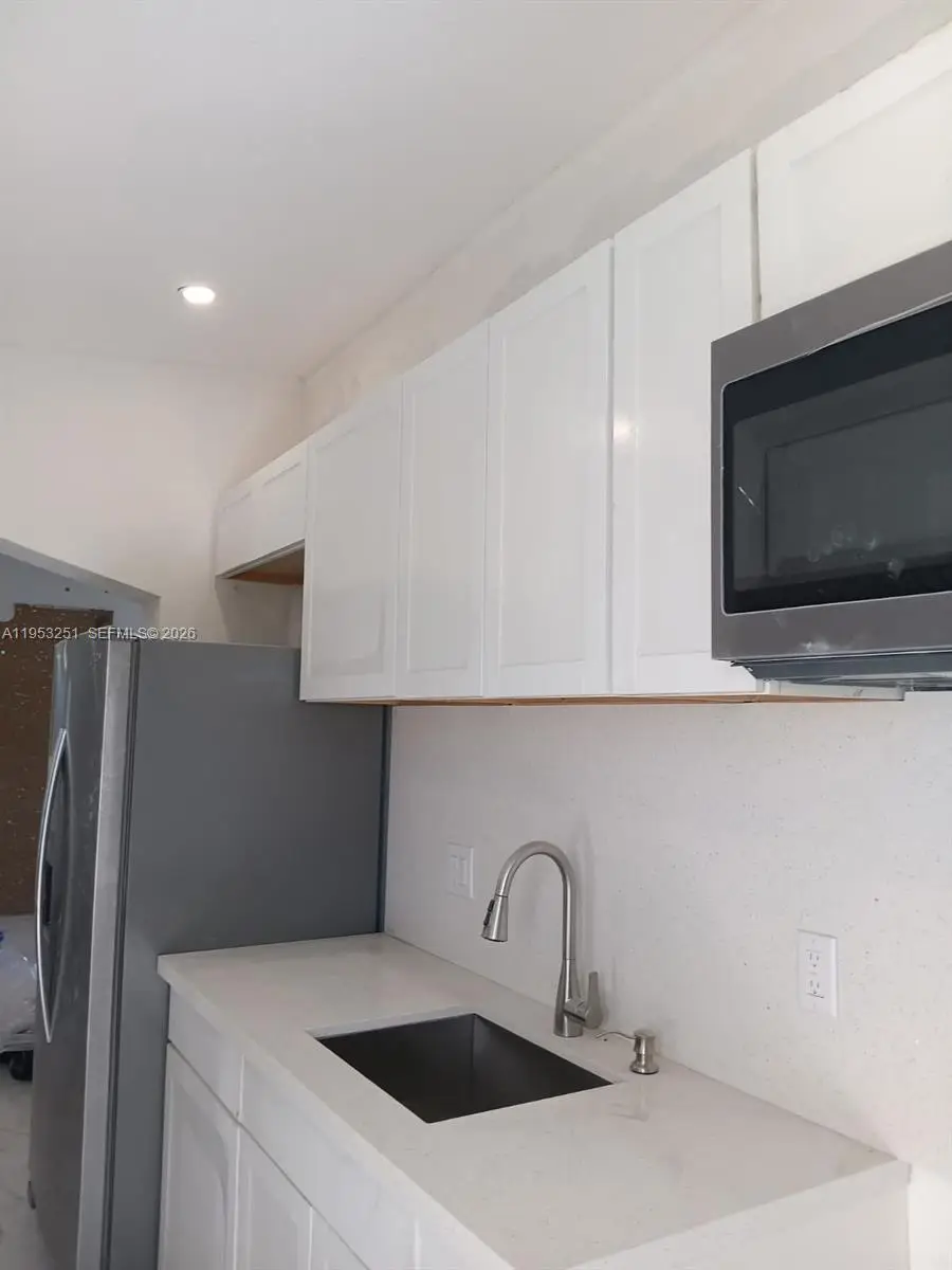 709 NW 10th Ave, Pompano Beach, FL 33060 - Image #2