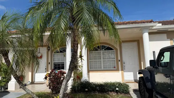 13839 SW 152nd Ter, Miami, FL 33177