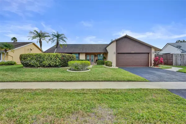 8080 NW 51st Ct, Lauderhill, FL 33351