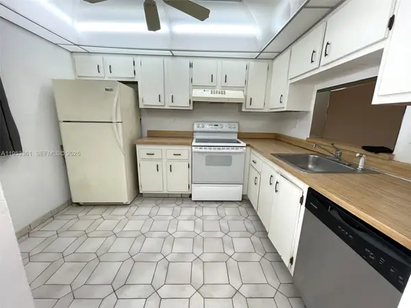 1810 SW 81st Ave #2401, North Lauderdale, FL 33068