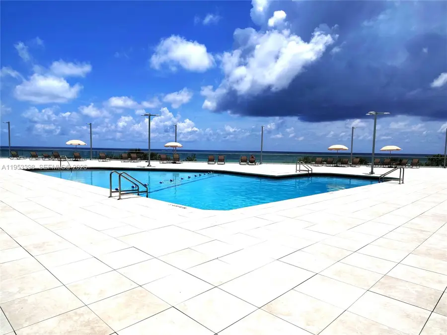 7135 Collins Ave #722, Miami Beach, FL 33141 - Image #2