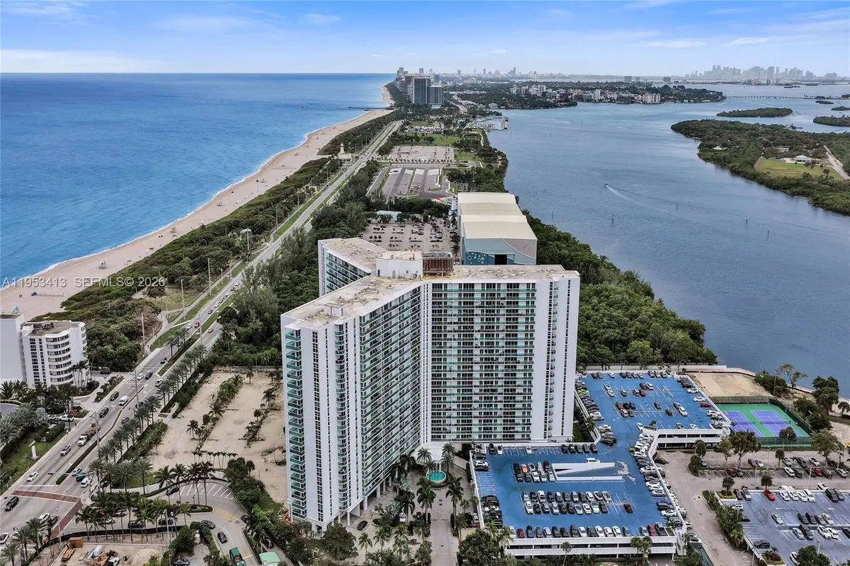 100 Bayview Dr #1401, Sunny Isles Beach, FL 33160 - Image #1