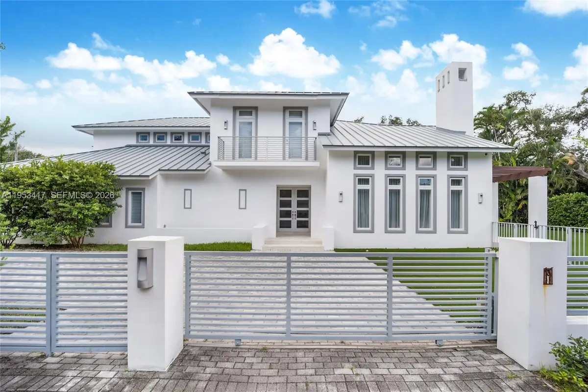 6900 Barquera St, Coral Gables, FL 33146 - Image #1