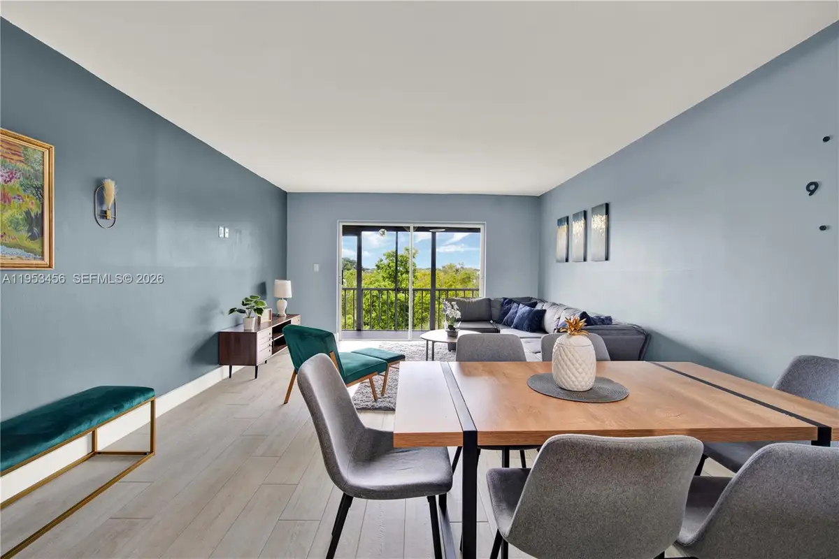 950 Hillcrest Dr #414, Hollywood, FL 33021 - #1