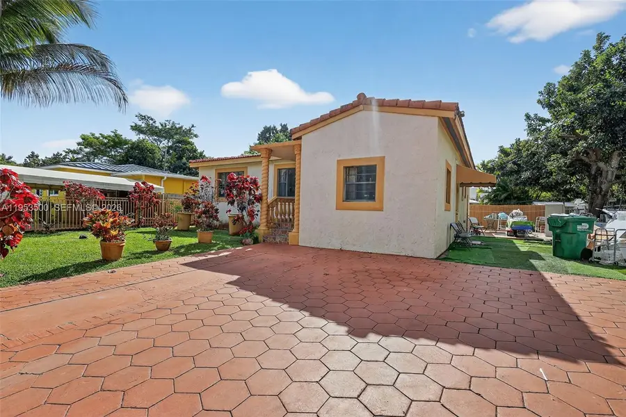 520 NE 111th St, Miami, FL 33161 - #3