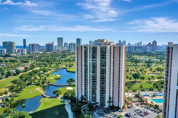 20379 W Country Club Dr #1232, Aventura, FL 33180
