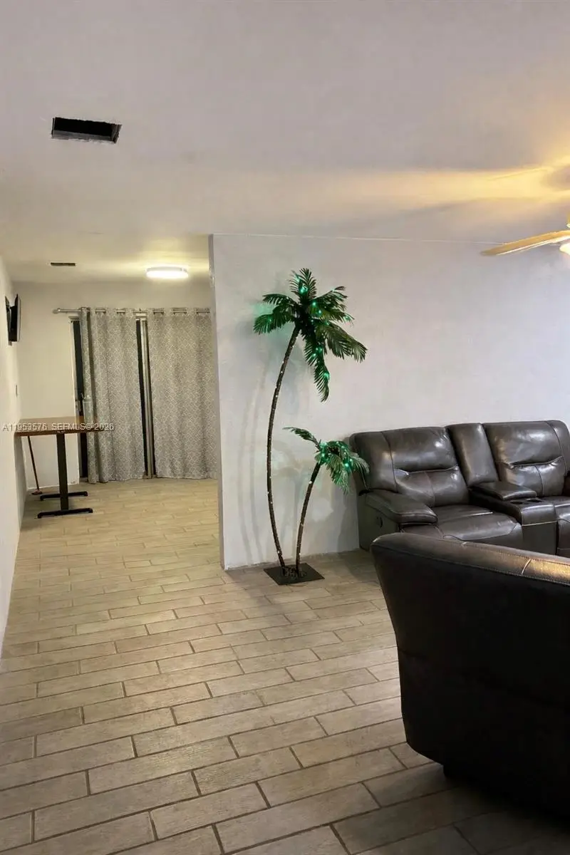 10010 SW 161st St, Miami, FL 33157 - Image #2