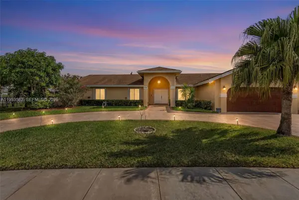 450 NW 201st Ave, Pembroke Pines, FL 33029