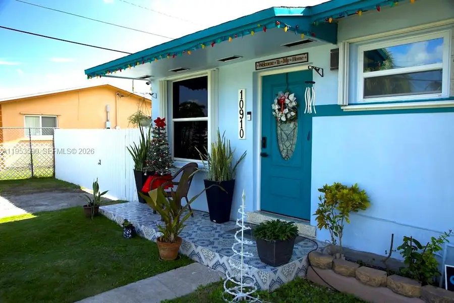 10910 SW 217th Ter, Miami, FL 33170 - Image #3