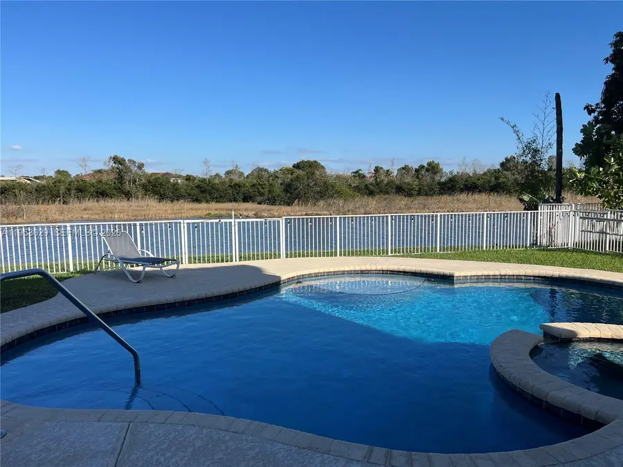 1303 NW 167th Ave, Pembroke Pines, FL 33028 - Image #3