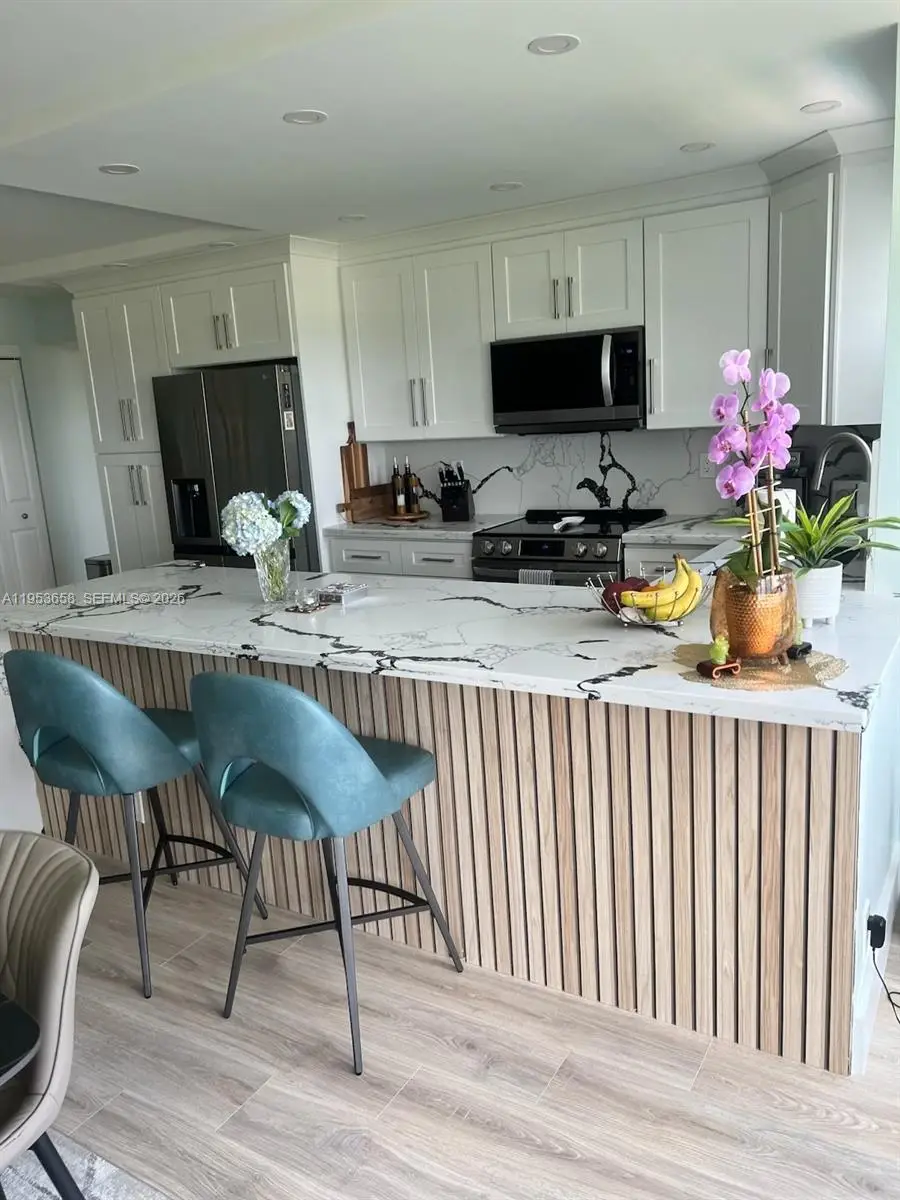 2500 NE 48th Ln #607, Fort Lauderdale, FL 33308 - Image #1