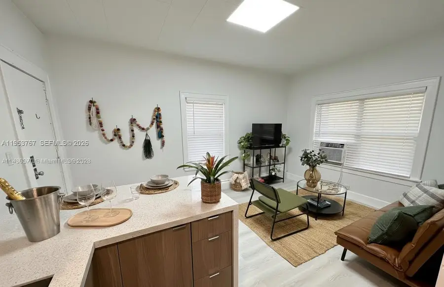 126 Mendoza Ave #2, Coral Gables, FL 33134 - Image #2