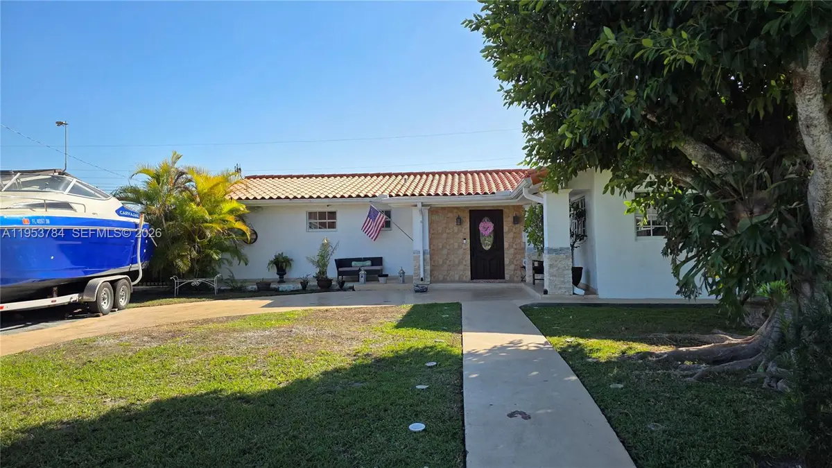 12320 SW 39th St, Miami, FL 33175 - #1