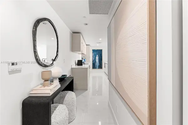 1300 S Miami Ave #2810, Miami, FL 33130