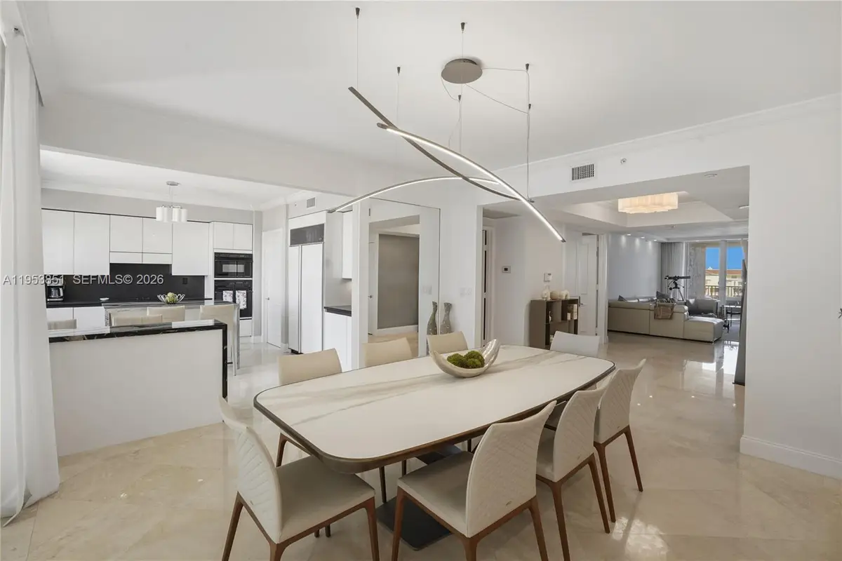 789 Crandon Blvd #1805, Key Biscayne, FL 33149 - Image #1