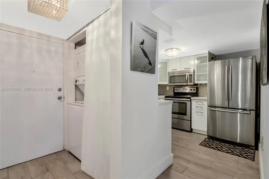 2600 Collins Ave #204, Miami Beach, FL 33140 - Image #3