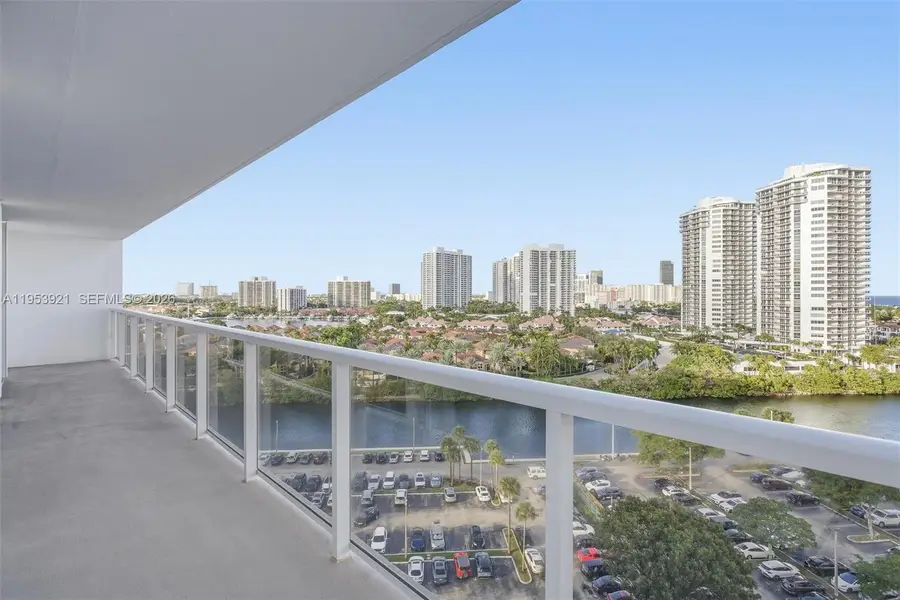 3731 N Country Club Dr #1421, Aventura, FL 33180 - #2