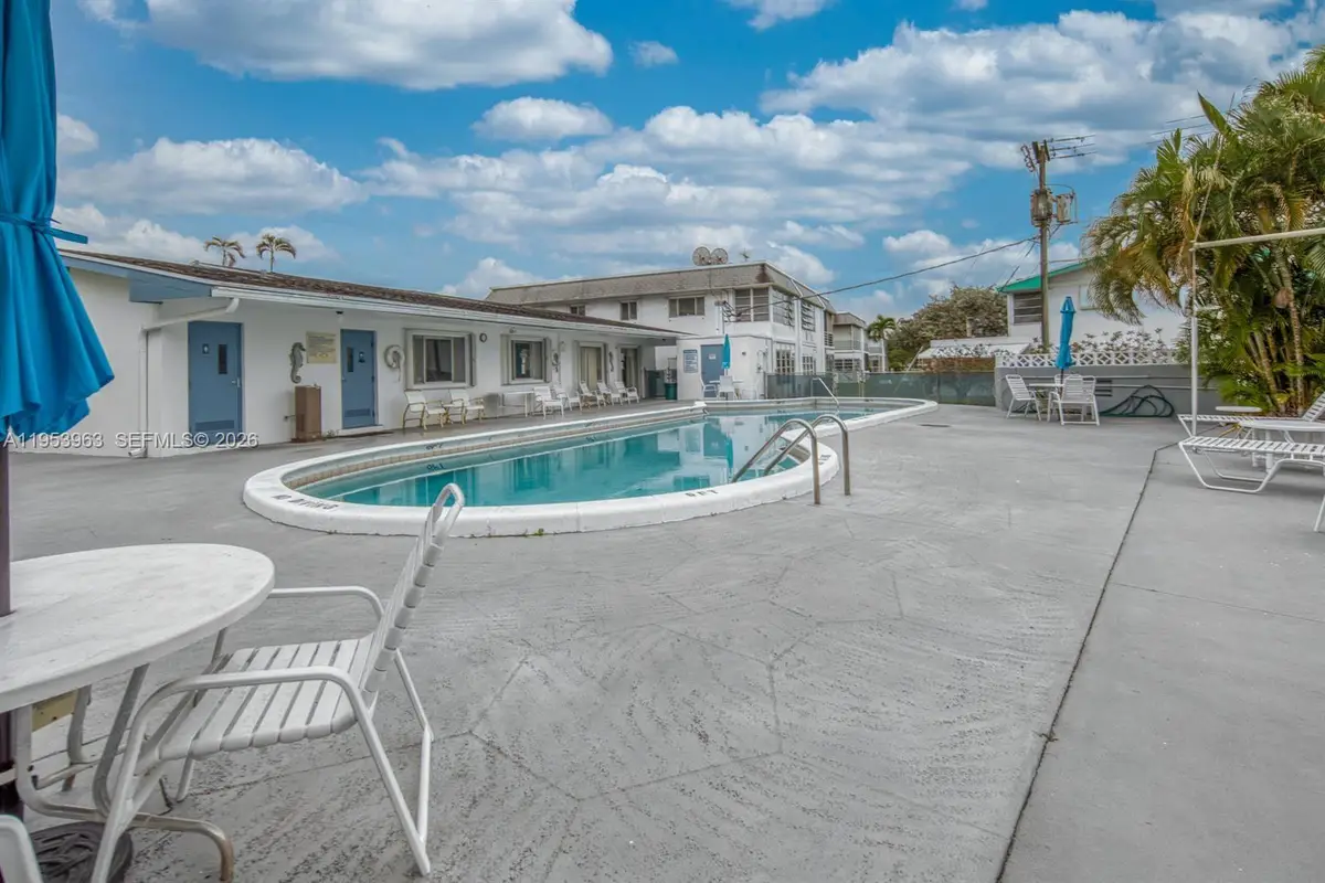 2440 Lake Osborne Dr #210, Lake Worth, FL 33461 - Image #1