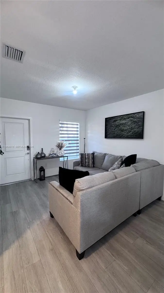 326 NE 5th Pl, Florida City, FL 33034 - #3