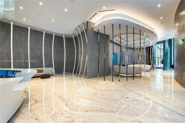 1000 Brickell Plz #2411, Miami, FL 33131