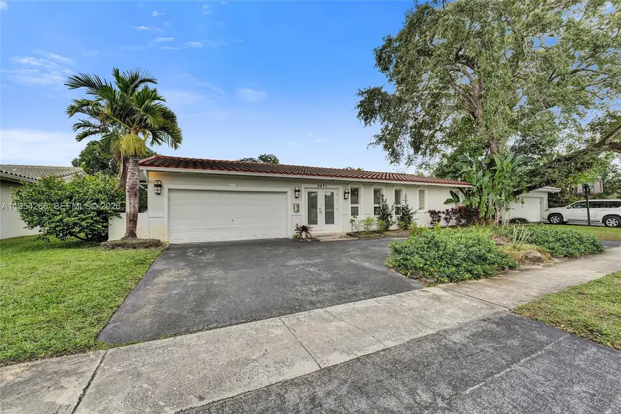 3671 N 47th Ave, Hollywood, FL 33021 - Image #3