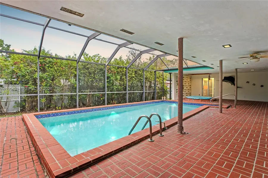 11505 N Bayshore Dr, North Miami, FL 33181 - Image #2