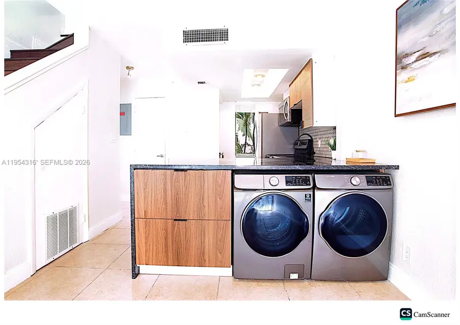 1531 SE 15th St #5, Fort Lauderdale, FL 33316 - Image #3