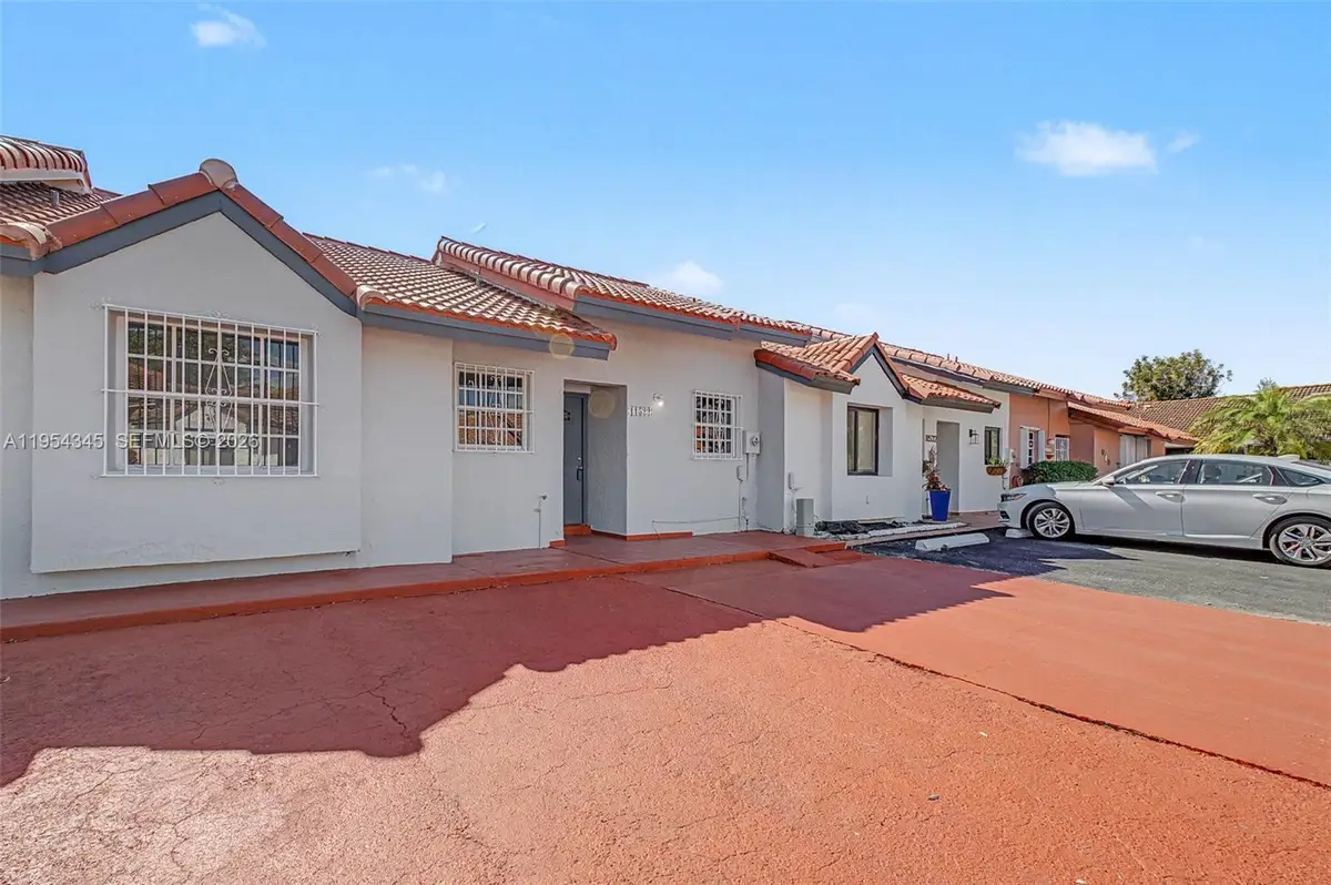 11522 NW 4th Way, Sweetwater, FL 33172 - Image #1