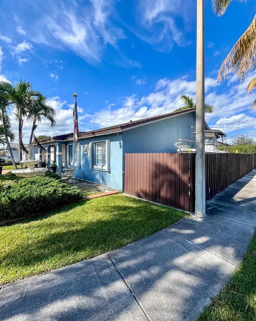 15201 SW 177th Ter, Miami, FL 33187 - Image #3