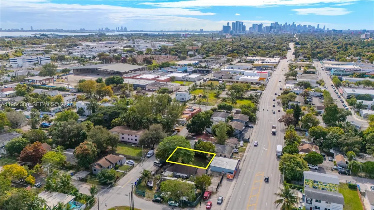 7552 NE Miami Ct, Miami, FL 33138 - Image #1