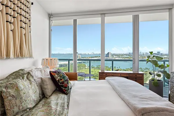 888 Biscayne Blvd #2009, Miami, FL 33132