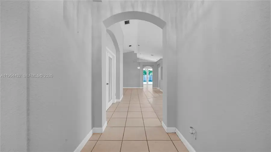 12896 SW 54th Ct, Miramar, FL 33027 - Image #2